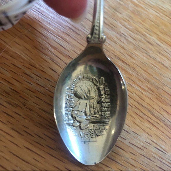 Beautiful Vintage Christmas Bundle of 2 spoons with incredible details - Picture 7 of 15